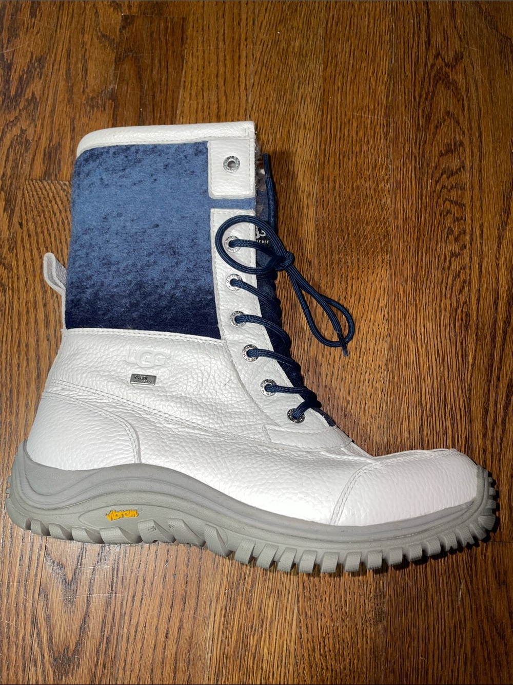 UGG Adirondack II boots - Picture 8 of 16